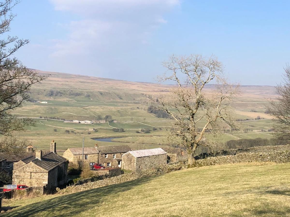 Quarry Near Hawes, Yorkshire Dales, Pet Free *