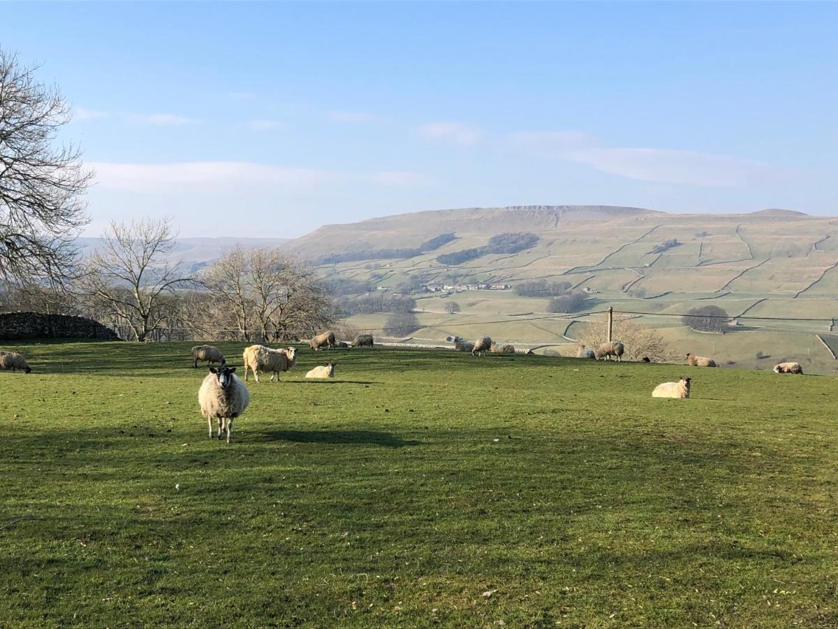 Quarry Near Hawes, Yorkshire Dales, Pet Free *
